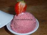 Glace à la fraise au fromage blanc