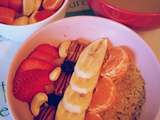 Porridge banane/fraises/mandarine et noix