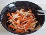 Salade carottes et céleri, vinaigrette miel et moutarde