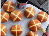 Hot cross buns, les petits pains de Pâques made in England