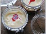 Verrine de framboise et crémeux vanille chocolat