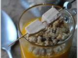 Verrine de potimarron, crumble de noisettes et foie gras