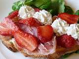 Tartines de jambon fumé, fraises et chantilly de chèvre...pour le défi