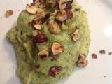 Purée de brocoli aux noisettes torréfiées