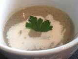 Velouté de lentilles, crème au lard