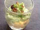 Verrine oeufs brouillés, crème de brocoli, noisettes grillées
