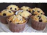 Muffins aux mûres et sirop de fleurs de sureau