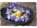 Salade de fleurs de glycine et coeurs de palmier