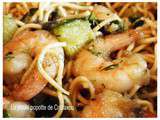 Crevettes sautees au gingembre, coriandre et courgettes
