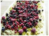 Roule aux pistaches et fruits rouges