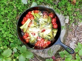 Brocoli et tomates cerises gratinés sur le barbecue