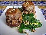 Hamburger de champignon garni au lapin, épinards et pignons