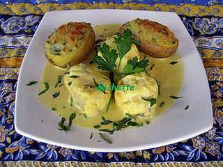 Lotte à la crème d'ail, anis et safran, p de terre garnie gratinée : une merveille ce plat