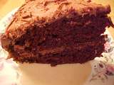 Gâteau délicieux au chocolat accompagner de crème de marrons vanillée