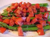 Salade d'asperges et tomate au vinaigre balsamique
