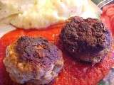 Boulettes de boeuf aux tomates séchées et au parmesan, purée de pommes de terre à la moutarde de Dijon et au parmesan