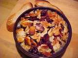 Brie fondant aux canneberges, aux amandes et à l'Amaretto