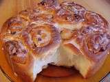 Brioches aux raisins, pacanes et cannelle