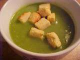 Potage aux épinards, poireaux et pommes de terre