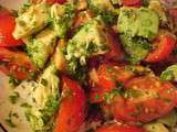 Salade aux tomates, avocat, ail et vinaigre balsamique