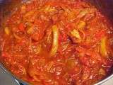 Sauce aux tomates, aux champignons et aux poivrons