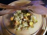 Salade de pommes de terre, saucisse végétarienne et cornichons