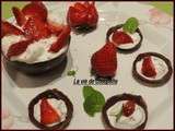 Mini-tartelettes et coques chocolat/fraises/chantilly