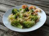 Linguine (pâtes) au brocoli et aux crevettes