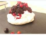 Pavlova aux fruits rouges | Lau's pastries and cakes