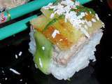 Sushi cube ananas, thon, concombre, menthe