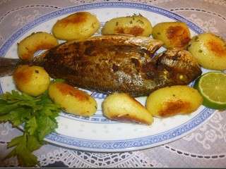 Daurade au four/ Pomme de t sautées