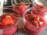 Soupe de fraises framboises à la menthe