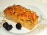 Cake tomates cerise, olives et cheddar