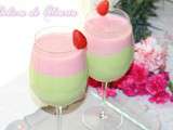 Double smoothie à l'avocat et aux fraises
