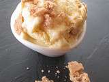 Glace à la vanille et aux éclats de macarons
