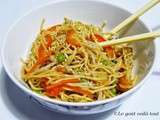 Nouilles chinoises sautées aux petits légumes