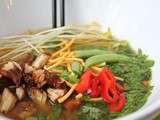Soupe vietnamienne au poulet