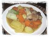 Pot au feu à la queue de bœuf et échine de porc