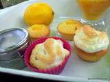 Cupcake citron, coeur lemon curd et meringues dorées