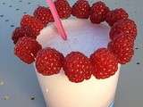 Milk Shake à la Fraise et sa Couronne de Framboises