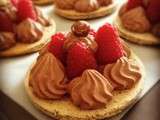 Dacquoise noisettes au chocolat et framboises