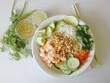 Salade de vermicelles et crevettes aux saveurs thaï