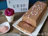 Marquise au chocolat coeur de biscuits roses