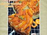 Tarte feuilletée aux abricots amandes & romarin