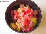 Salade de tagliatelles de courgettes, tomates et tomates séchées