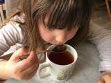 Initier les enfants à la dégustation du thé