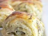 Mini feuilletés aux olives vertes