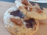 Cookies gourmands aux noix, chocolat et brisures de speculoos