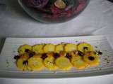Carpaccio de courgettes jaunes, cranberries et tuiles au parmesan