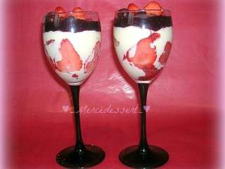 Panna Cotta aux fraises et coulis de fruits rouge